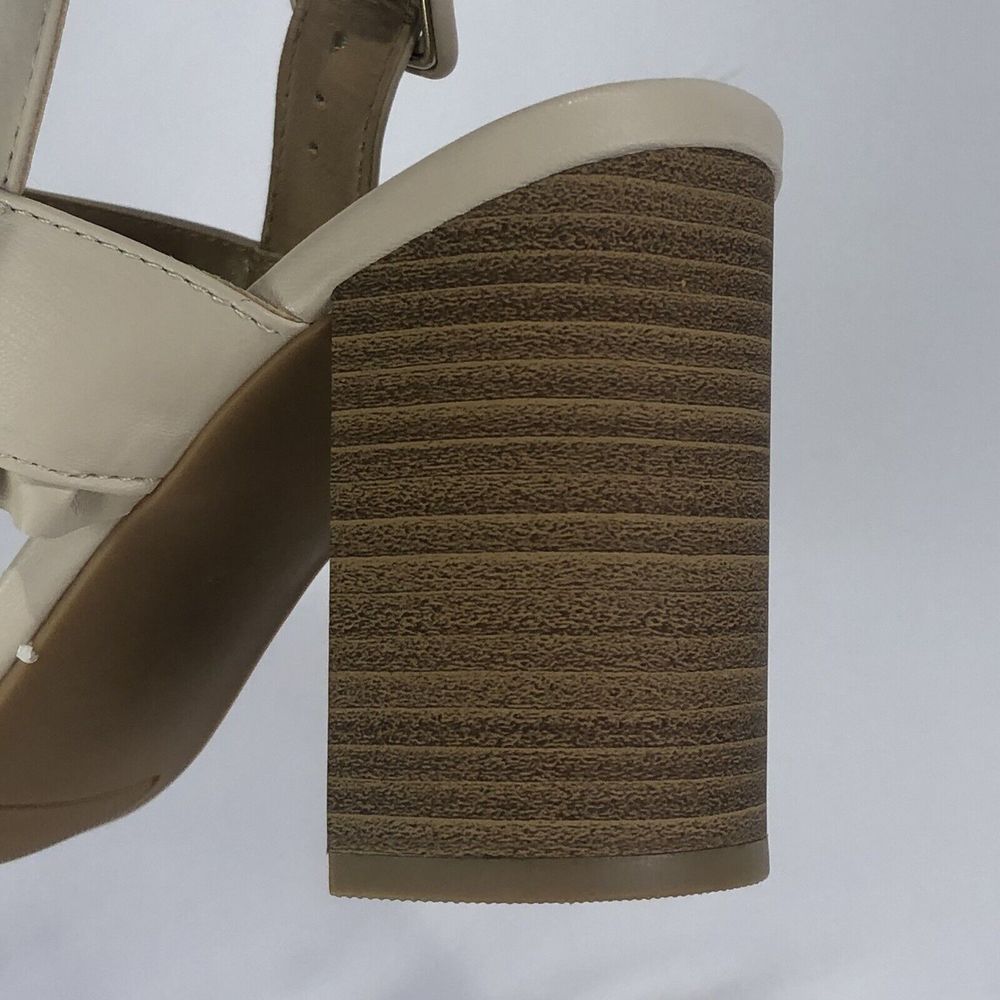 New- Lauren Conrad Sandals Heels Size 8 M - Picture 15 of 16